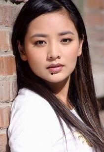 乡村爱情袁媛个人资料,乡村爱情中的阳光女孩，从青涩少女到成熟女性的蜕变之路